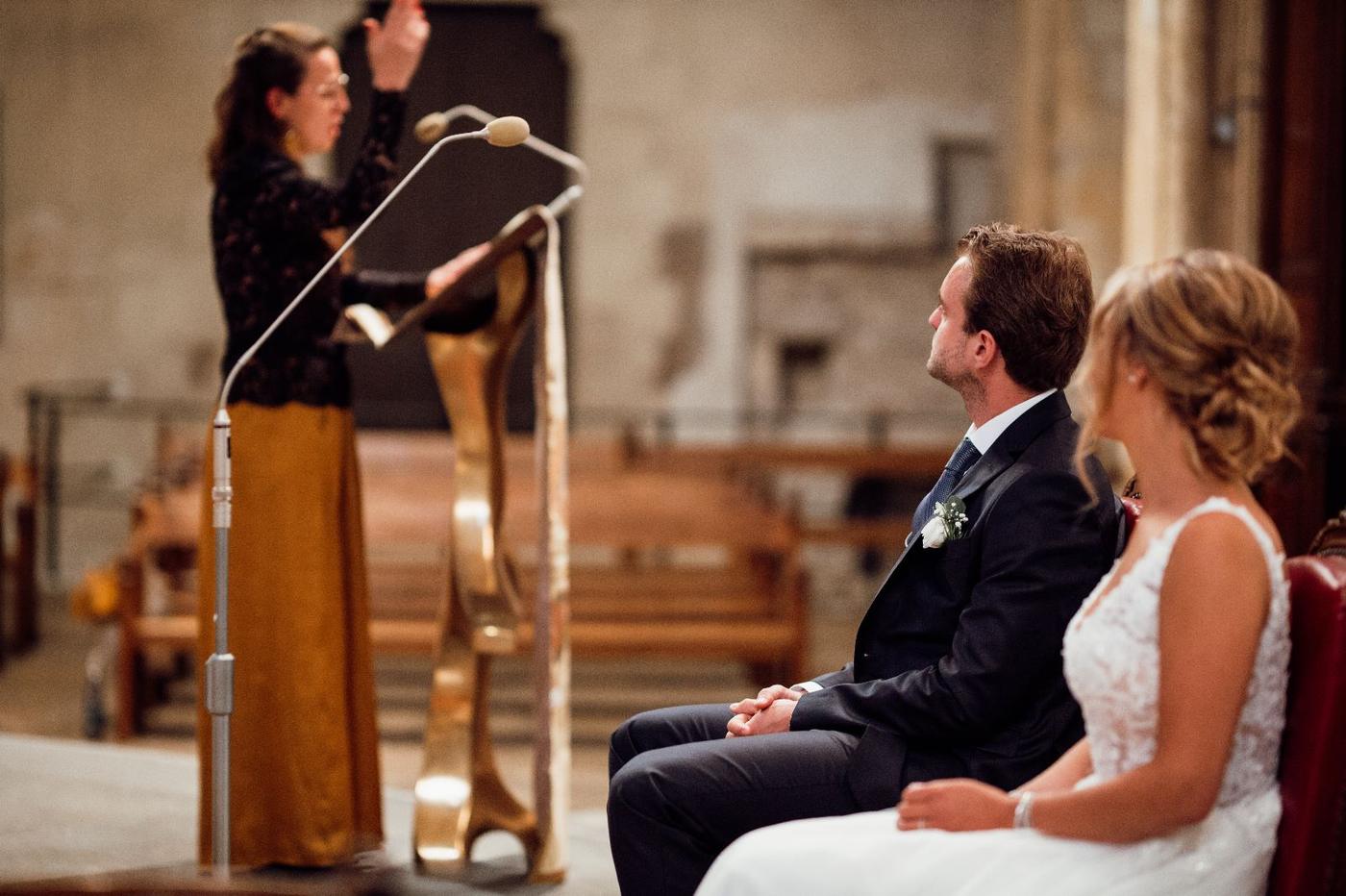 Duo de chanteuses devant les mariés
